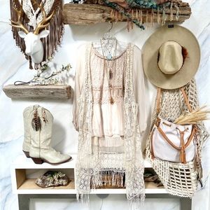 Sweet fringe for days prairie crochet vintage vest w western/Gypsy/hippy vibe